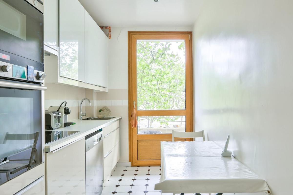 Lovely Parisian 1br Flat 10min From Eiffel Tower Appartement *