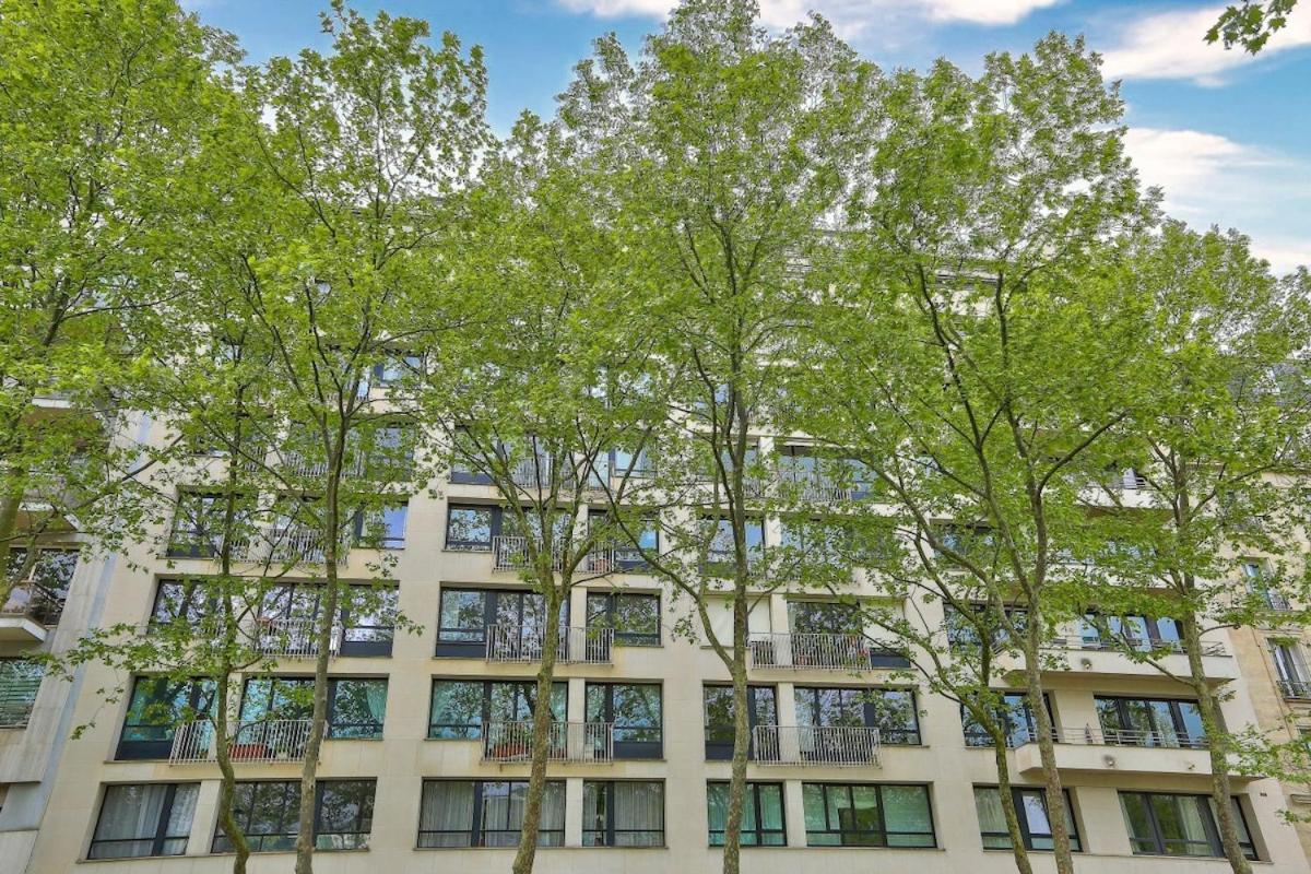 Lovely Parisian 1br Flat 10min From Eiffel Tower Parijs